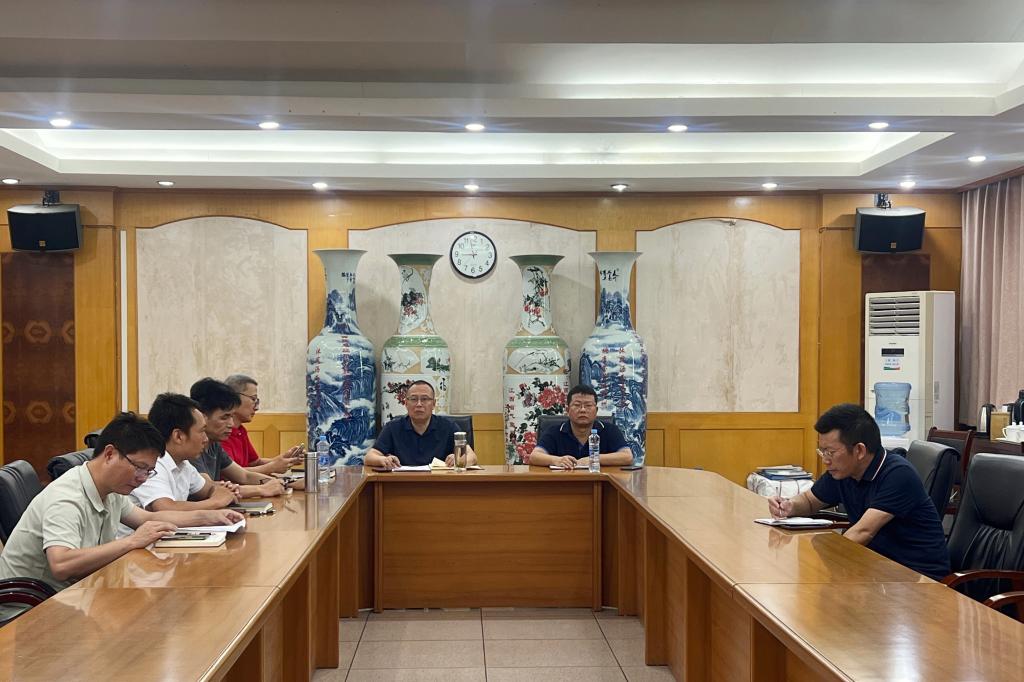 党委会.jpg